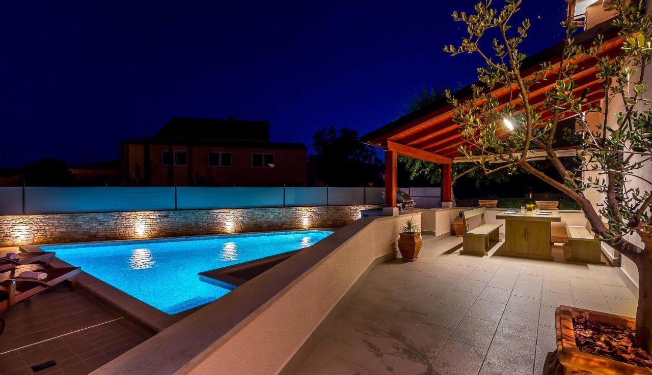 Holiday Home Villa Pula Pokoj fotografie